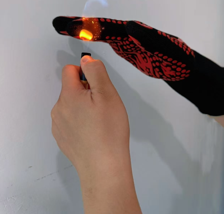 Red A Pair Of Extreme Heat Resistant Bbq Gloves (500C) - Aramid Fiber With Non-Slip Silicone Grip For Grilling & Oven Us