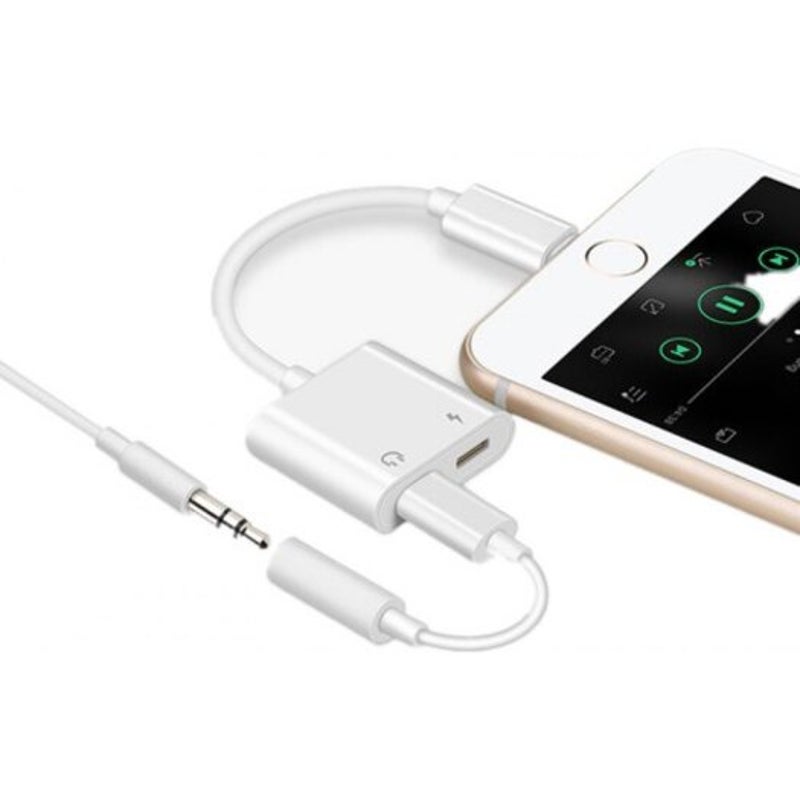 Double Jack Charging Audio Adapter For Iphone 7 / 8 White