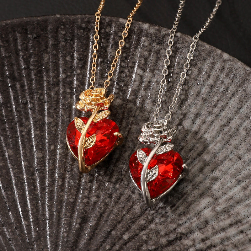 Punk Rose Love Necklace Fashion Personality Heart Shaped Clavicle Chain Pendant