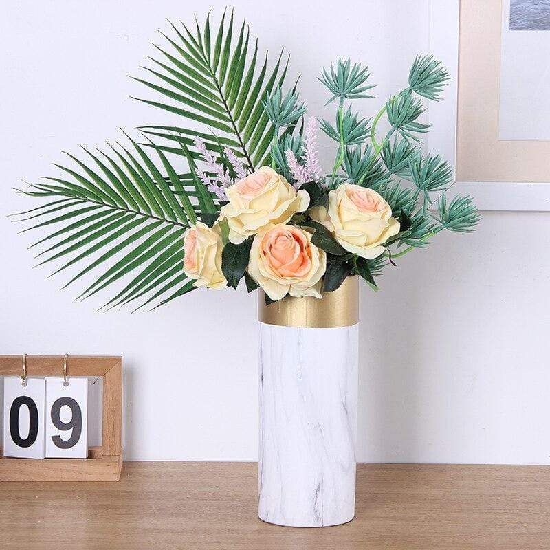 Opulent Vase White / Gold Marble Design Elegant Decor