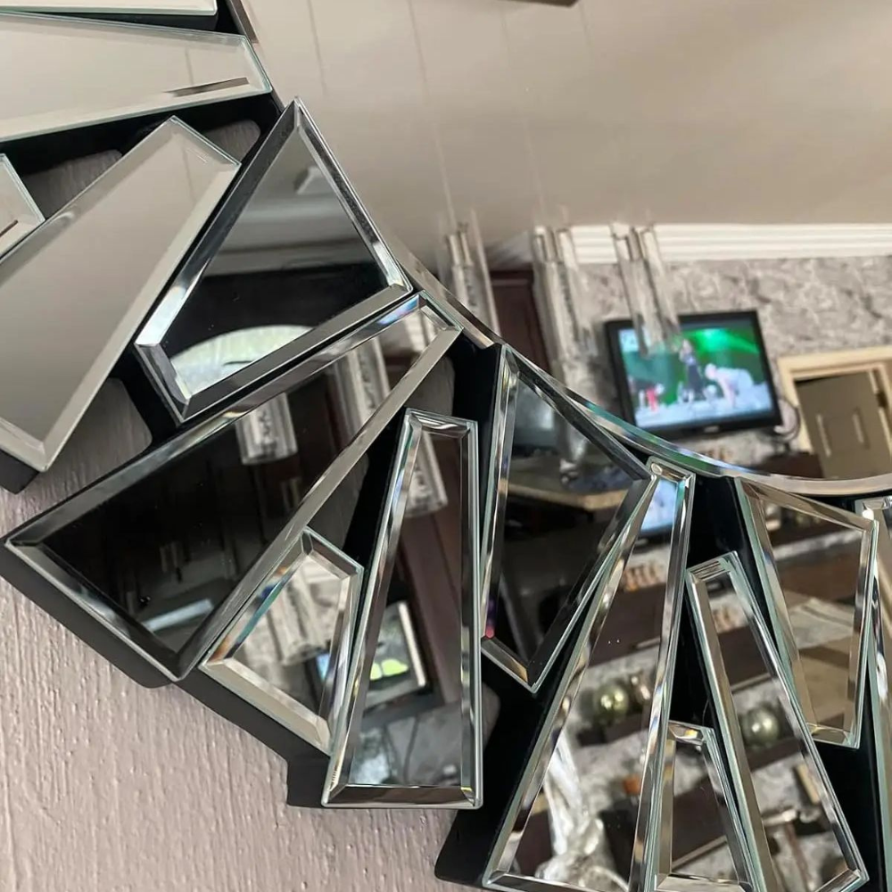 Unique Sunburst Decorative Wall Mounted Beveled Glass Accent Mirror Round 80Cm Silver