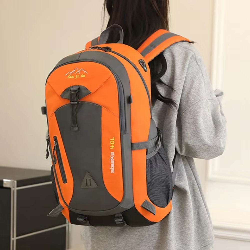 40L Outdoor Hiking Backpack Large Capacity Travel Bag For Men And Women