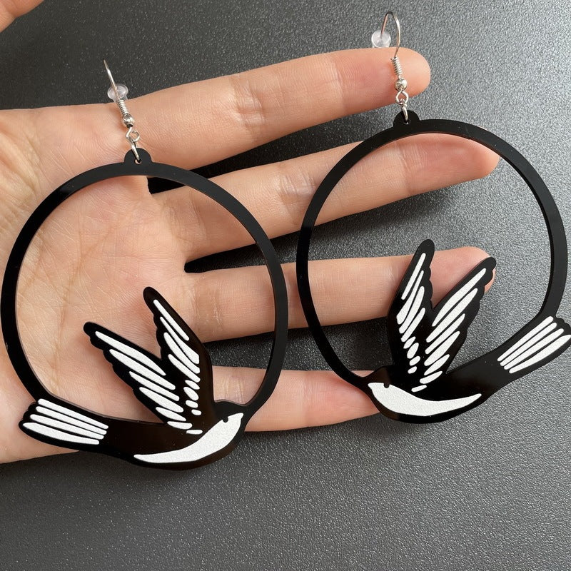 Veile Studios Acrylic Dangle Earrings Round Asymmetric Black Animals Drop Jewellery