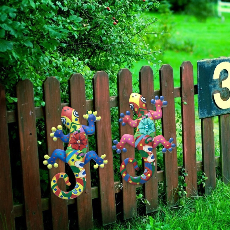 2Pcs Metal Gecko Art Craft Sculptures Lizard For Outdoor Backyard Porch Lawn Fence Garden Wall Decor