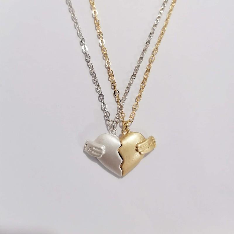 Creative Magnet Love Necklace 2Pcs Heart-Broken Shape Men And Women Personalized Jewelry For Valentine's Day