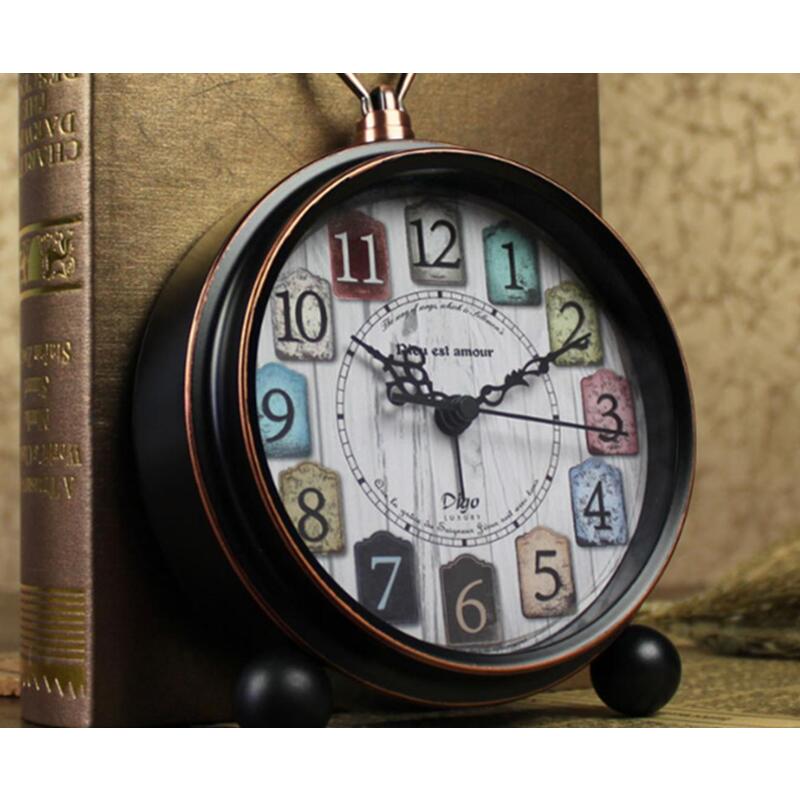 5.5 Inches Bedroom Decoration Retro Alarm Clock Creative Student Desk Color Digital