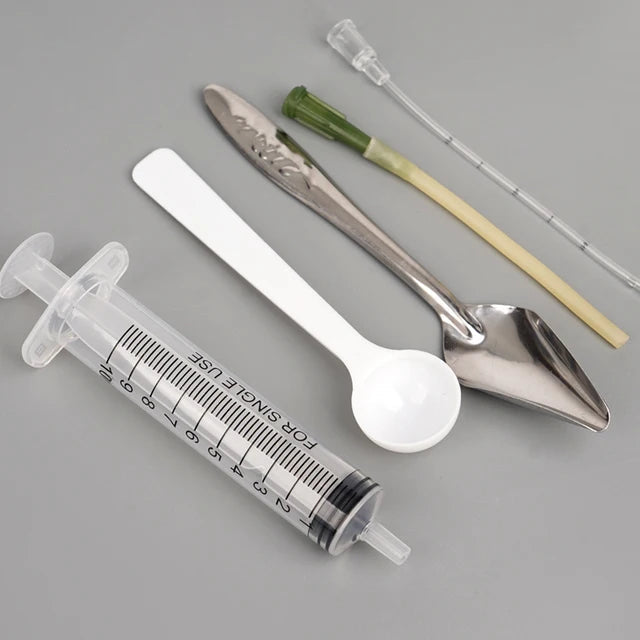 5Pcs/Set Bird Parrot Feeder Spoon With Manual Syringe Baby Water Milk Medicine Feeding Needle Supplies