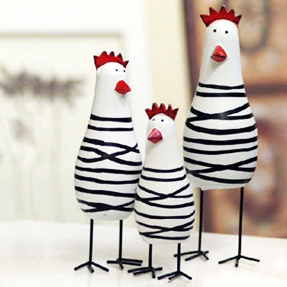 3Pcs/Set Painted Chicken Ornament Handmade Collectable Wood Carved Figurines