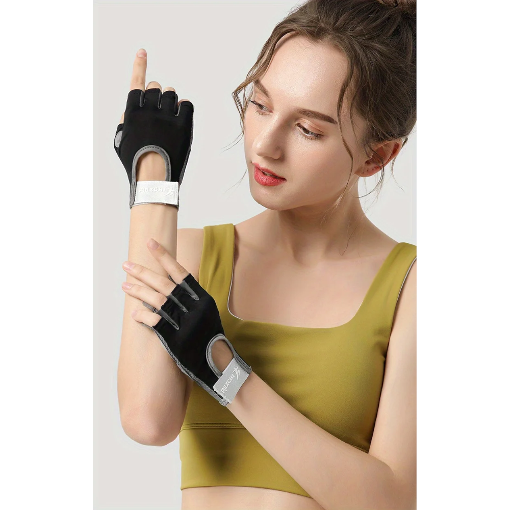 Breathable Half-Finger Fitness Gloves For Men And Women Performance With Our Durable Hand-Washable