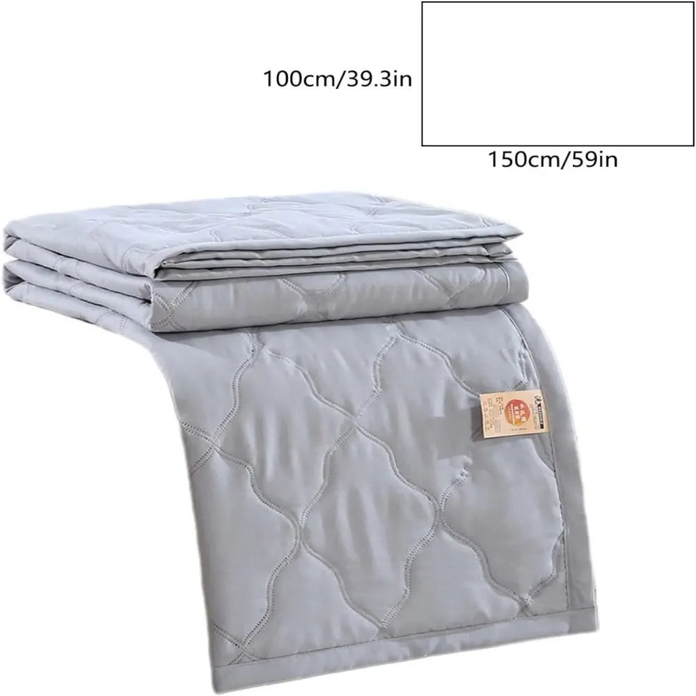 Skin Friendly Cooling Blanket Double Sided Cold Effect Quilt Spring Summer Breathable Quilt

<