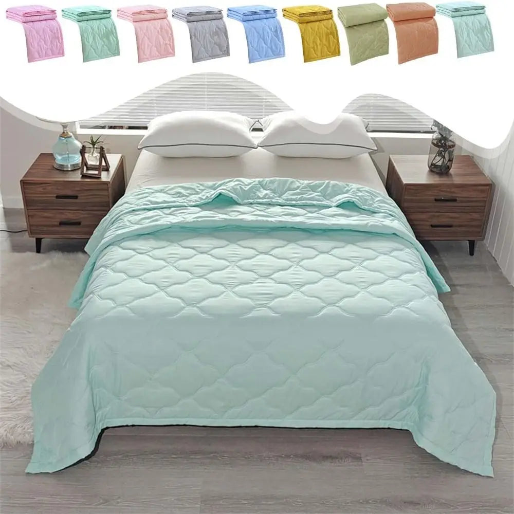 Skin Friendly Cooling Blanket Double Sided Cold Effect Quilt Spring Summer Breathable Quilt

<