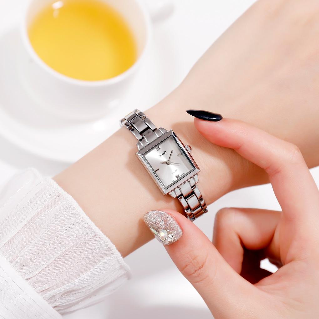 Veile Studios Elegant Square Quartz Watch For Women With Diamonds Silvery
