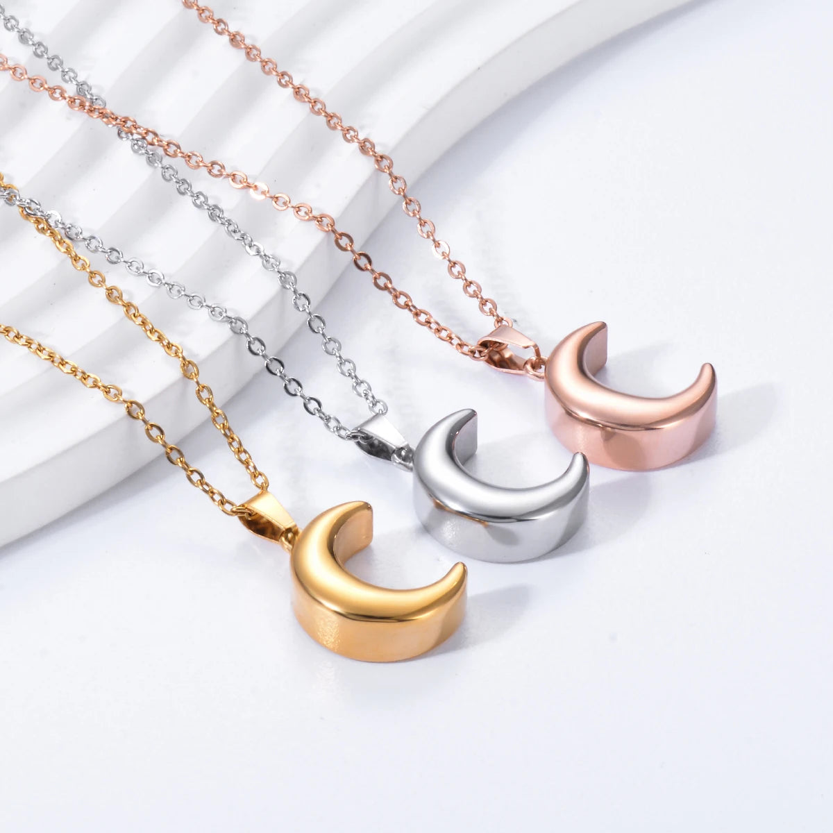 Smooth Moon Urn Necklaces Hold Human Pet Ashes Stainless Steel Memorial Pendant