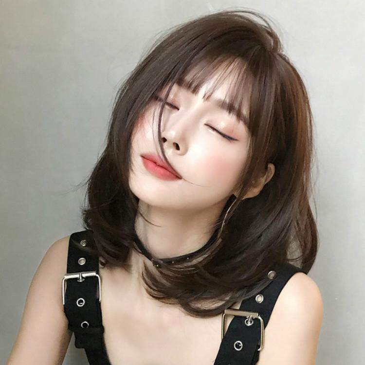 40 Centimetre Short Hair Wig With Bangs For Round Face In Chocolate Colour