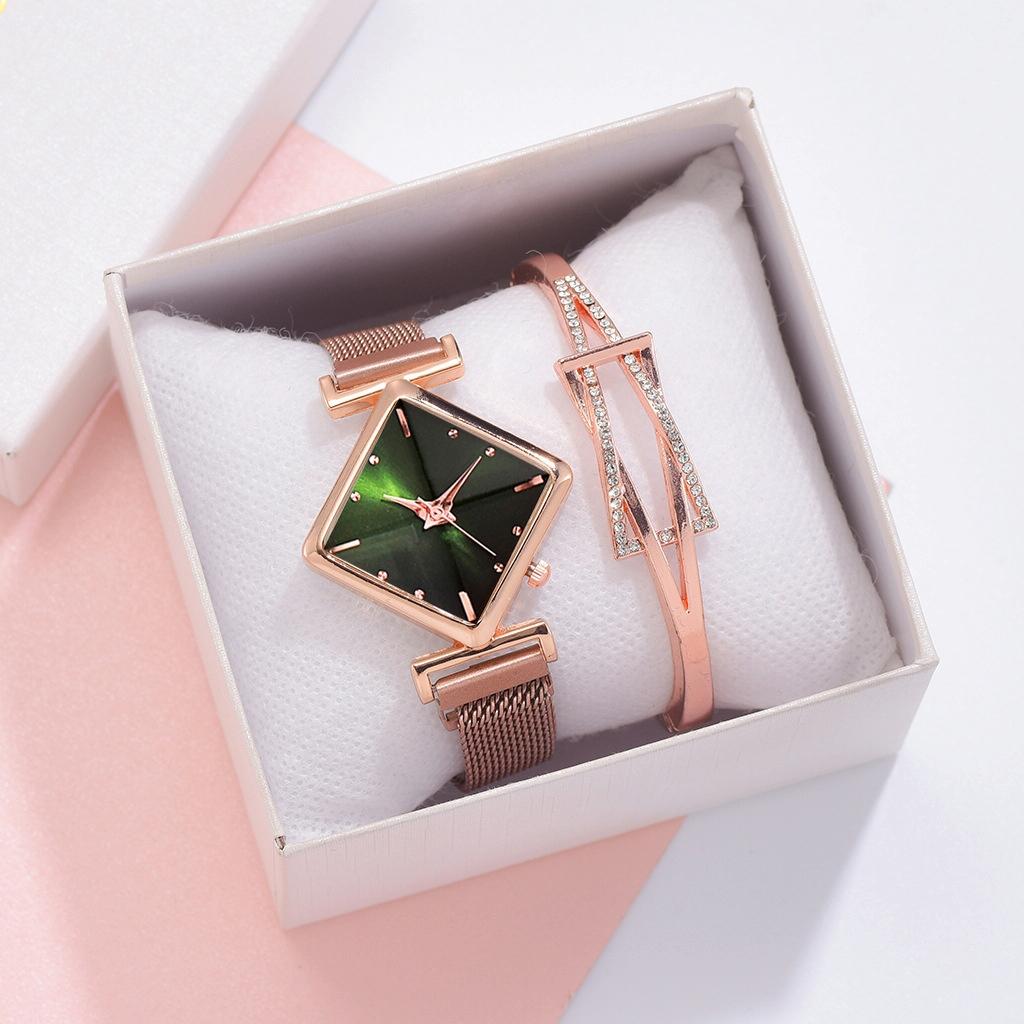 Veile Studios Rose Gold Diamond Dial Quartz Watch With Green Bracelet For Women