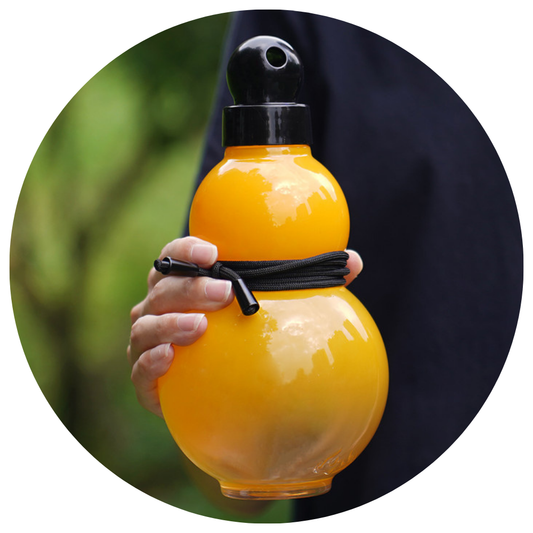 Elosung 32Oz Black Myth Wukong Inspired Gourd Water Plastic Yellow Bottle Decorative Double Layer Flask With Calligraphy