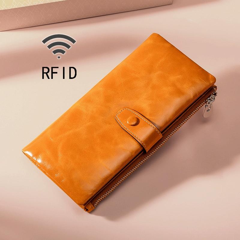 Oilskin Leather Rfid Zip Wallet Brown
