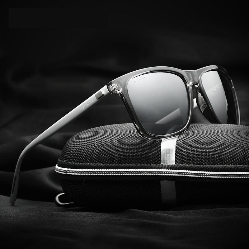 Black Frame + Dark Grey Temples Green Lenses Unisex Aluminum-Magnesium Square Polarized Sunglasses Stylish Uv-Protective