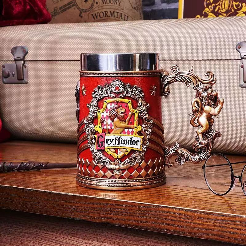 Collectible Fantasy House Crest Tankard Mug 600Ml Stainless Steel Lined Resin Beer Stein(Red)