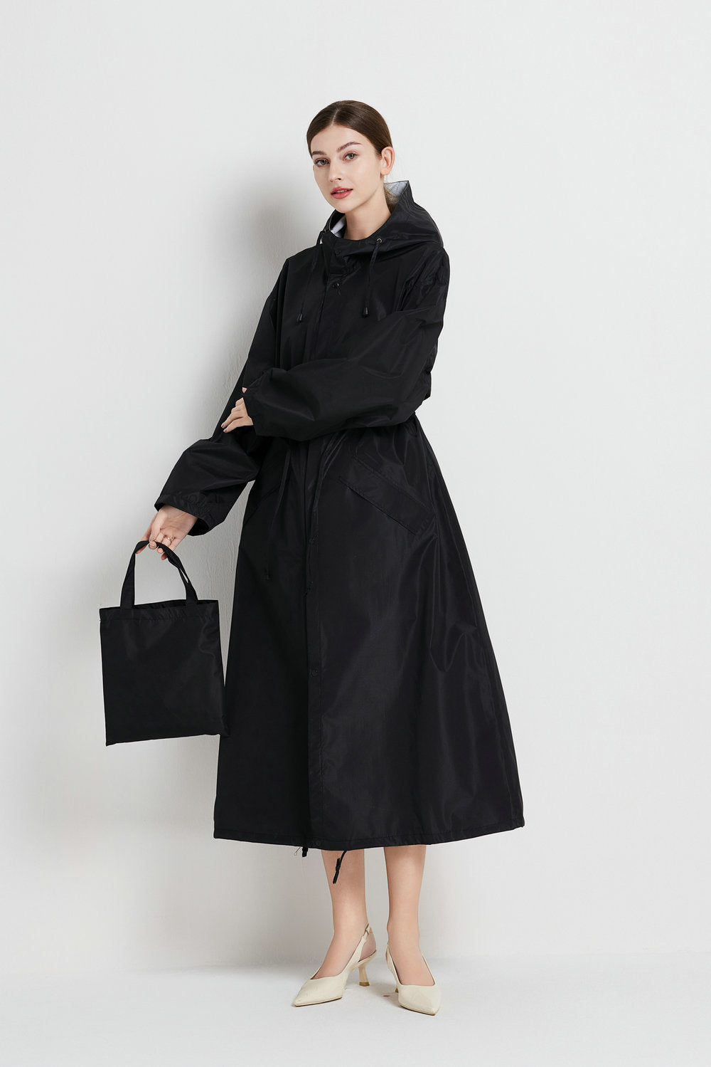 Size M Black Womens Chic Lightweight Waterproof Raincoat Long Hooded Packable Jacket With Pouch