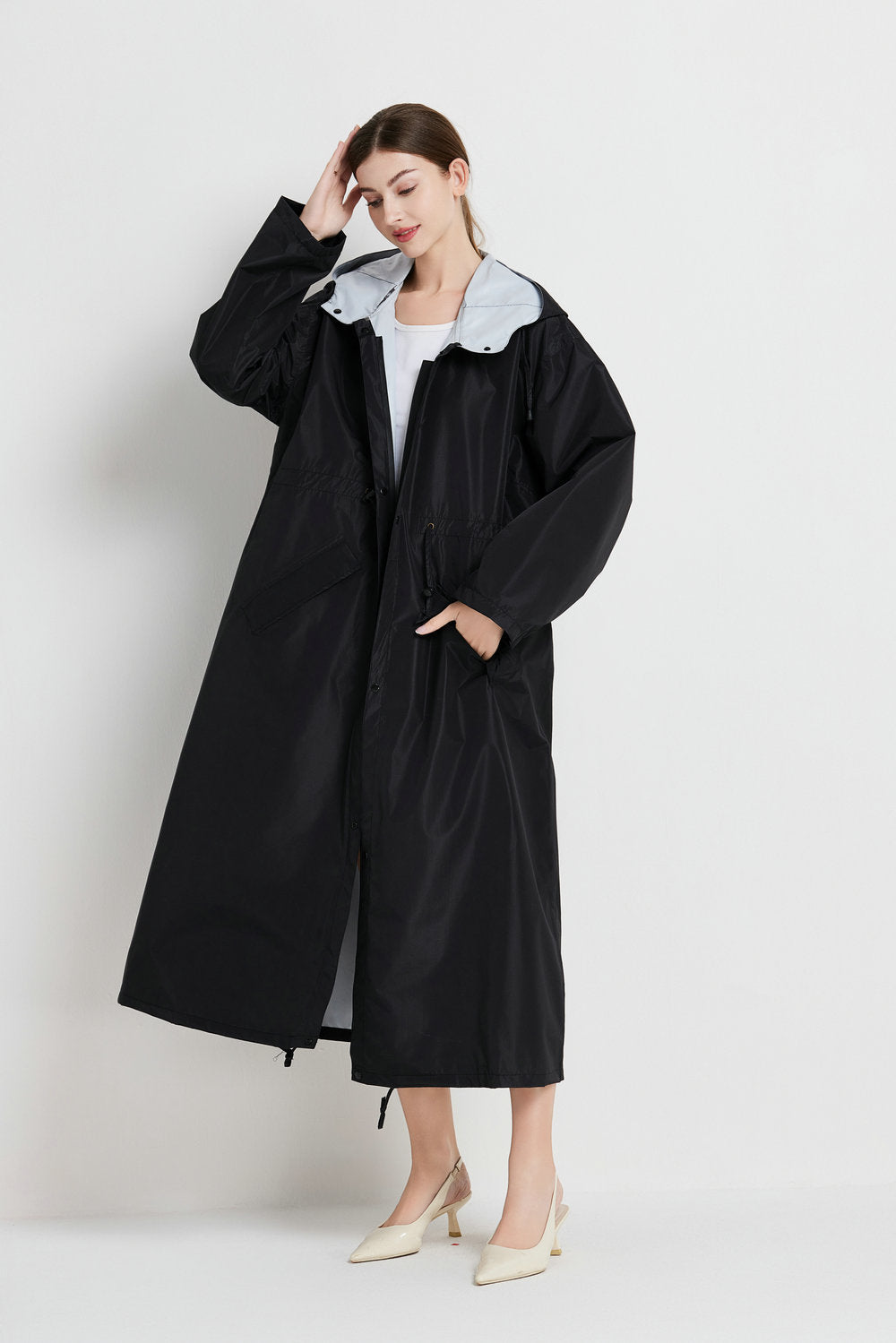 Size M Black Womens Chic Lightweight Waterproof Raincoat Long Hooded Packable Jacket With Pouch