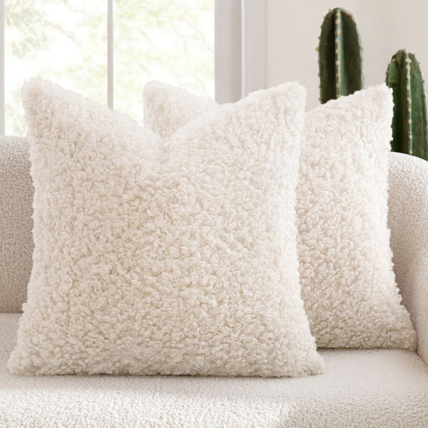 2 Pcs White Cozy Teddy Boucle Cushion Cover Plush Decorative Square Pillow Case For Sofa & Bed