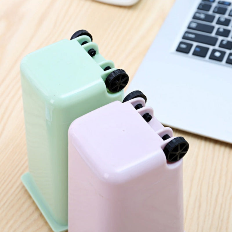 Multifunctional Plastic Storage Bin Desktop Trash Can With Wheel