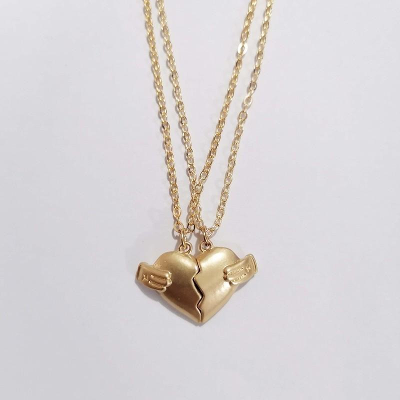 Creative Magnet Love Necklace 2Pcs Heart-Broken Shape Men And Women Personalized Jewelry For Valentine's Day
