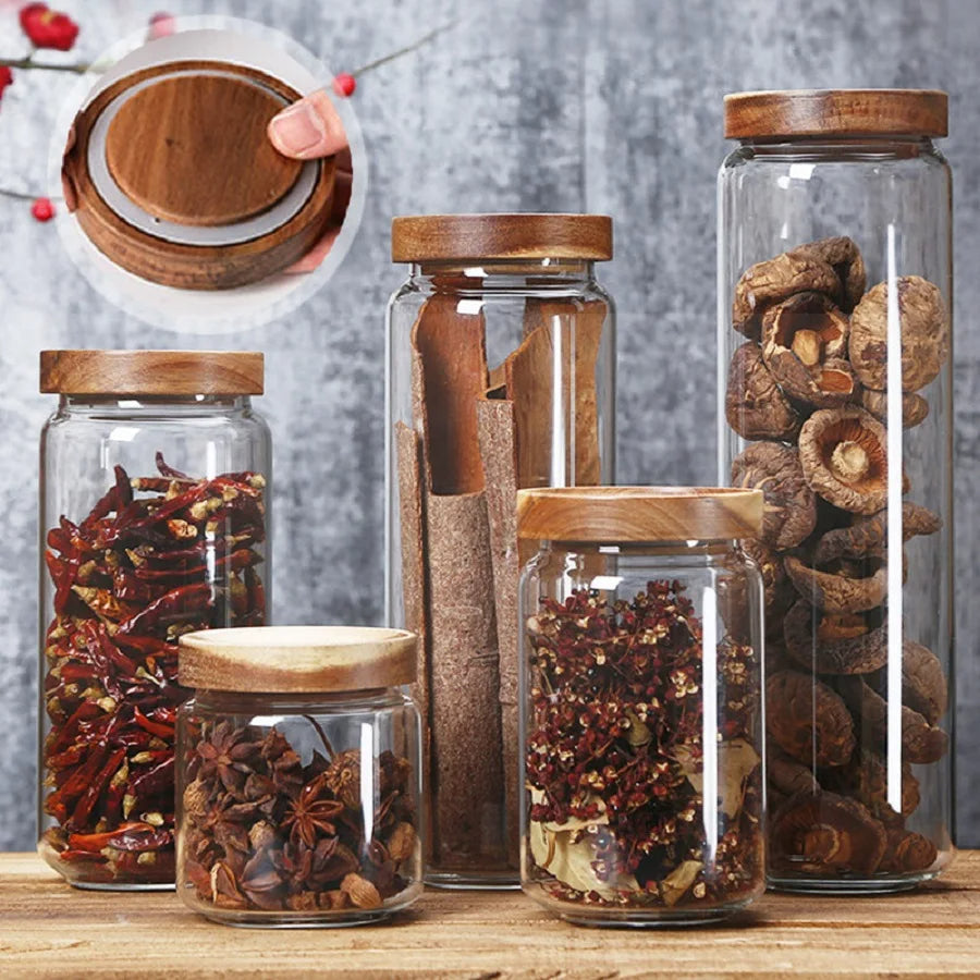 Condiments Container Round Glass Jar With Airtight Lid For Kitchen Storage