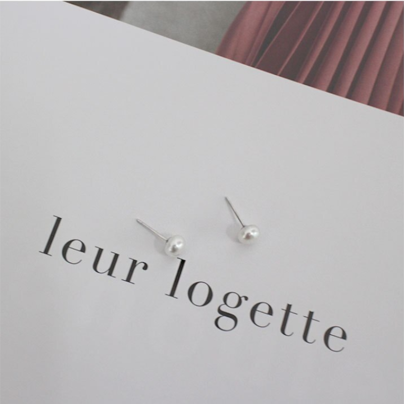 Veile Studios Womens Freshwater Pearl Earrings 925 Sterling Silver Studs White