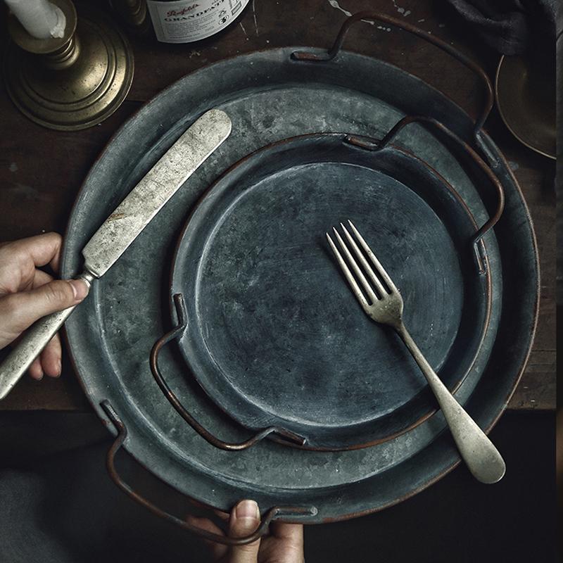 Retro Metal Plate With Handles Decorative Bread Tray