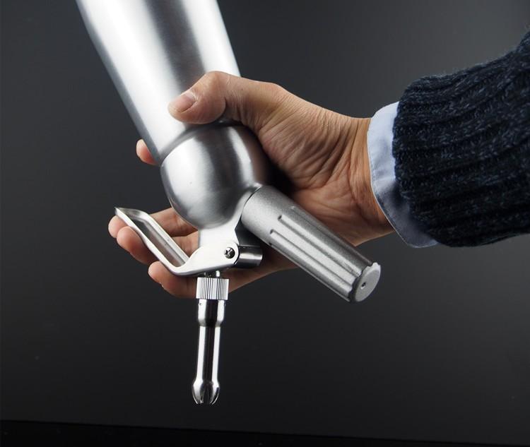Aluminum Whipped Cream Dispenser Decorating