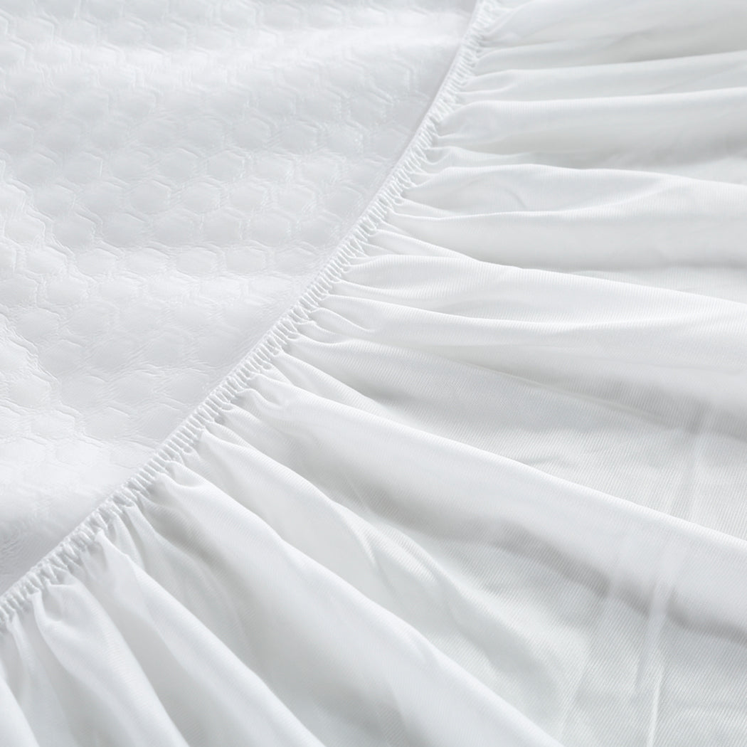1 Sets of Dreamz 1 Sets Of Mattress Protector Topper Polyester Double