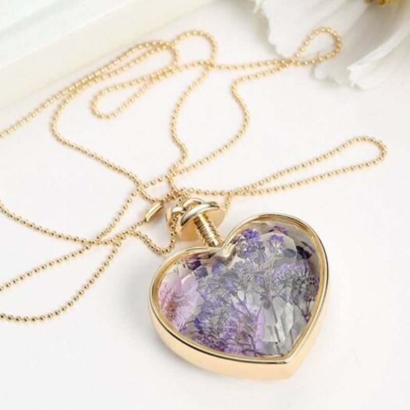 Veile Studios Luxury Heart Glass Bottle Dried Flower Pendant Necklace