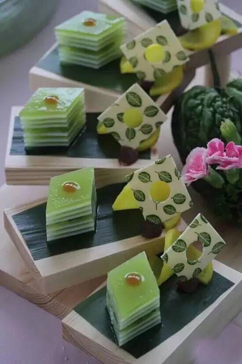 Wooden Step Up Sushi Plate Snack Platter