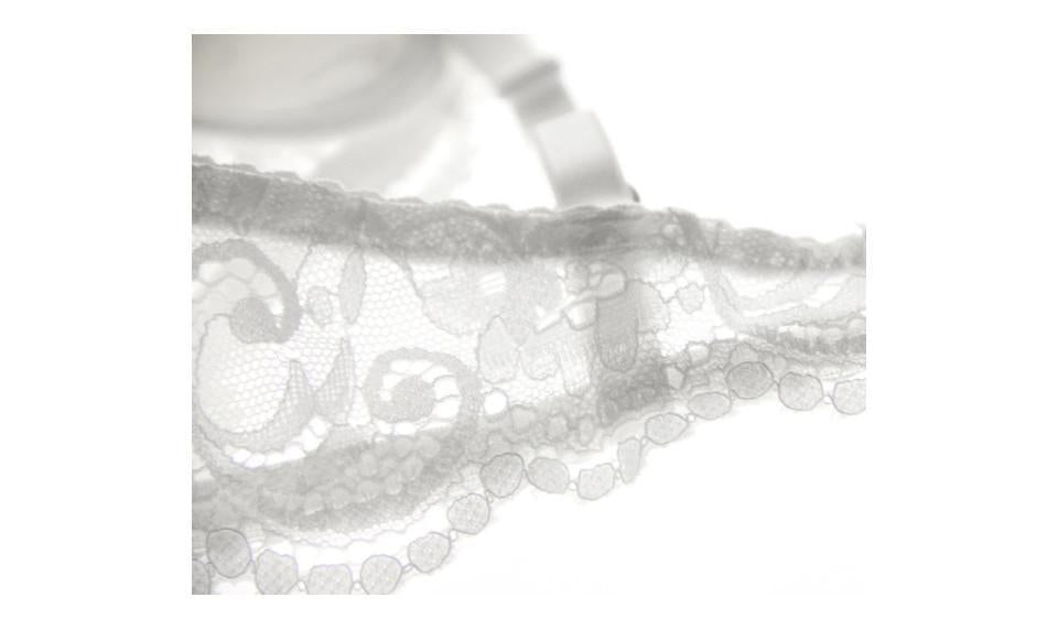 Seductress Lace Bra Panty Garter Set