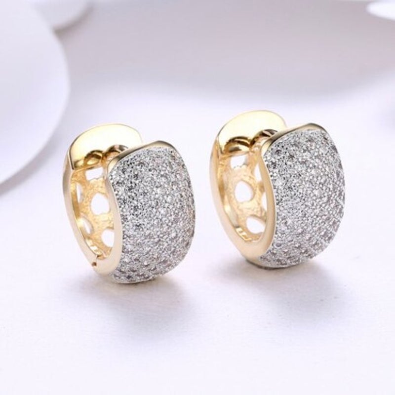 Veile Studios Single Row Diamond Studded Romantic Style Earrings Champagne Gold