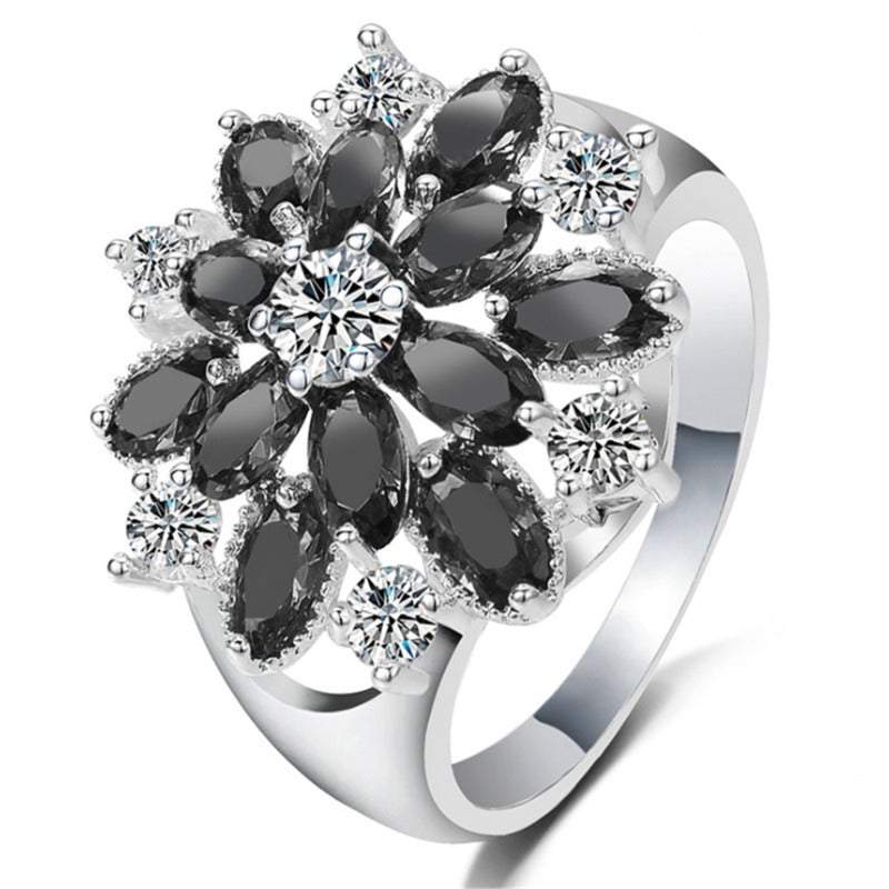 Veile Studios Rings Sterling Silver Cubic Zirconia Snowflake