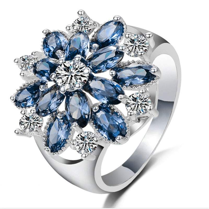 Veile Studios Rings Sterling Silver Cubic Zirconia Snowflake