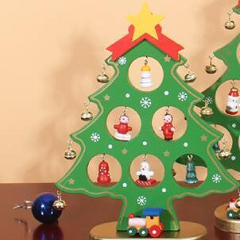 Red / White Green Wooden Christmas Tree Tabletop Ornament Decoration